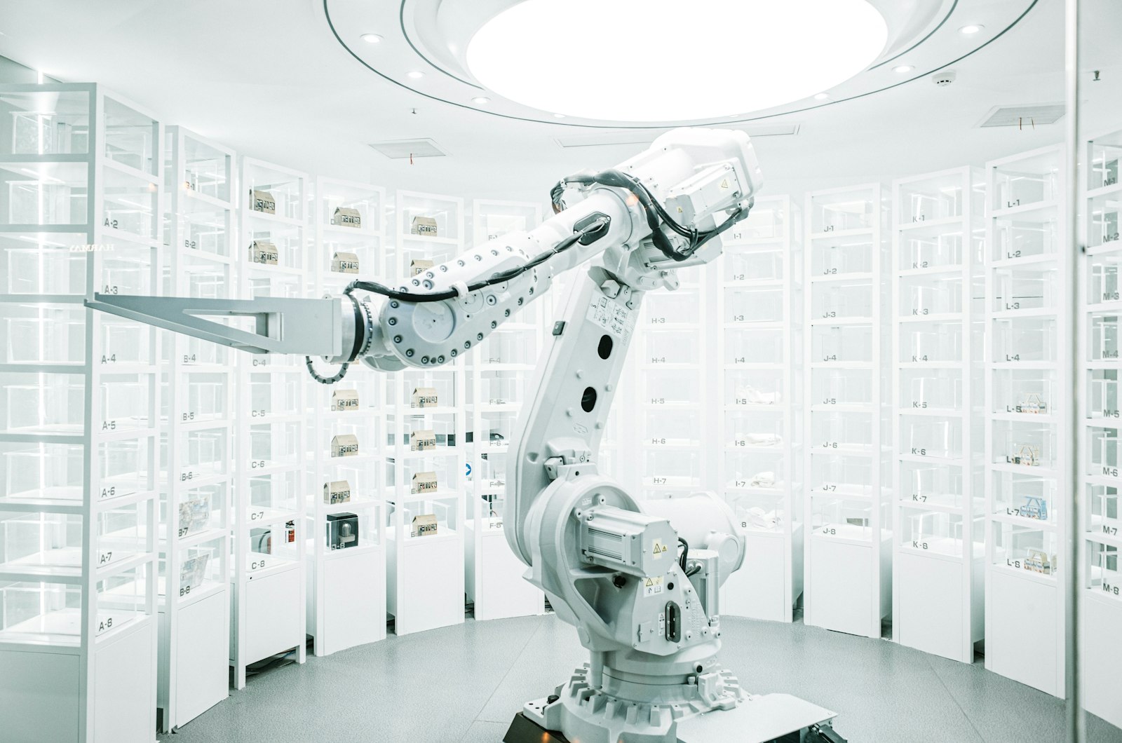 Robotic arm runtime in a clean test cell